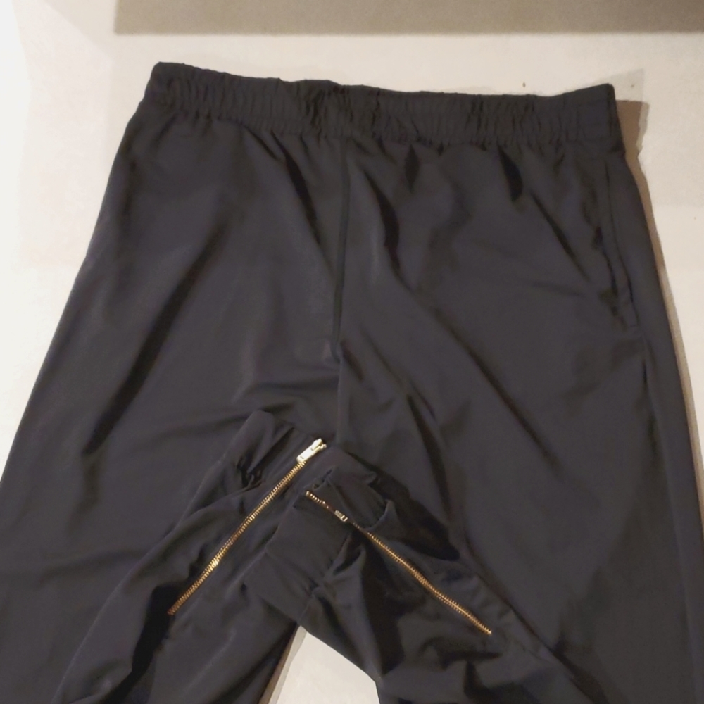Zyia Everywhere Zipper Jogger Black Large